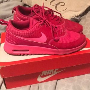 Pink Nike’s